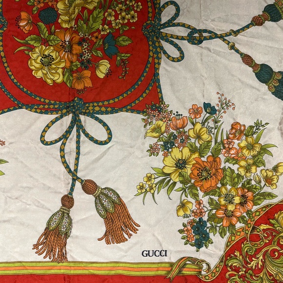 Authentic Gucci Silk Scarf for Neck, your Purse and/or Backpack - Picture 8 of 14